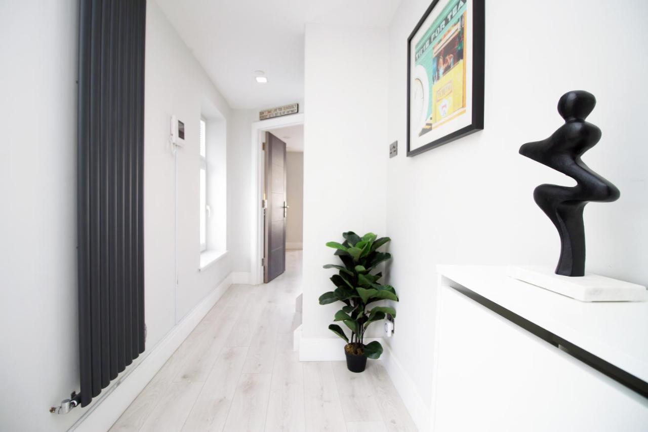 New 2 Bed Comfort - Functional - Secure - Private Кардифф Экстерьер фото