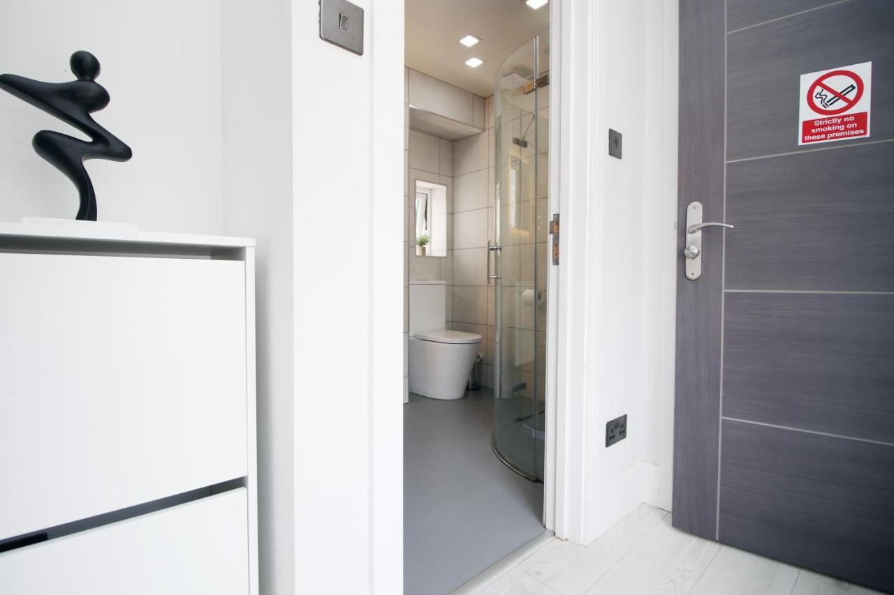 New 2 Bed Comfort - Functional - Secure - Private Кардифф Экстерьер фото